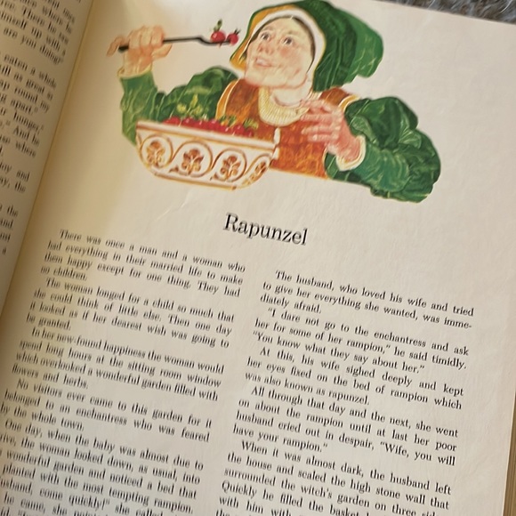 Vintage Hard Cover Story Anthology 1977 Golden Book of Grimm’s Fairy Tales - Picture 12 of 15